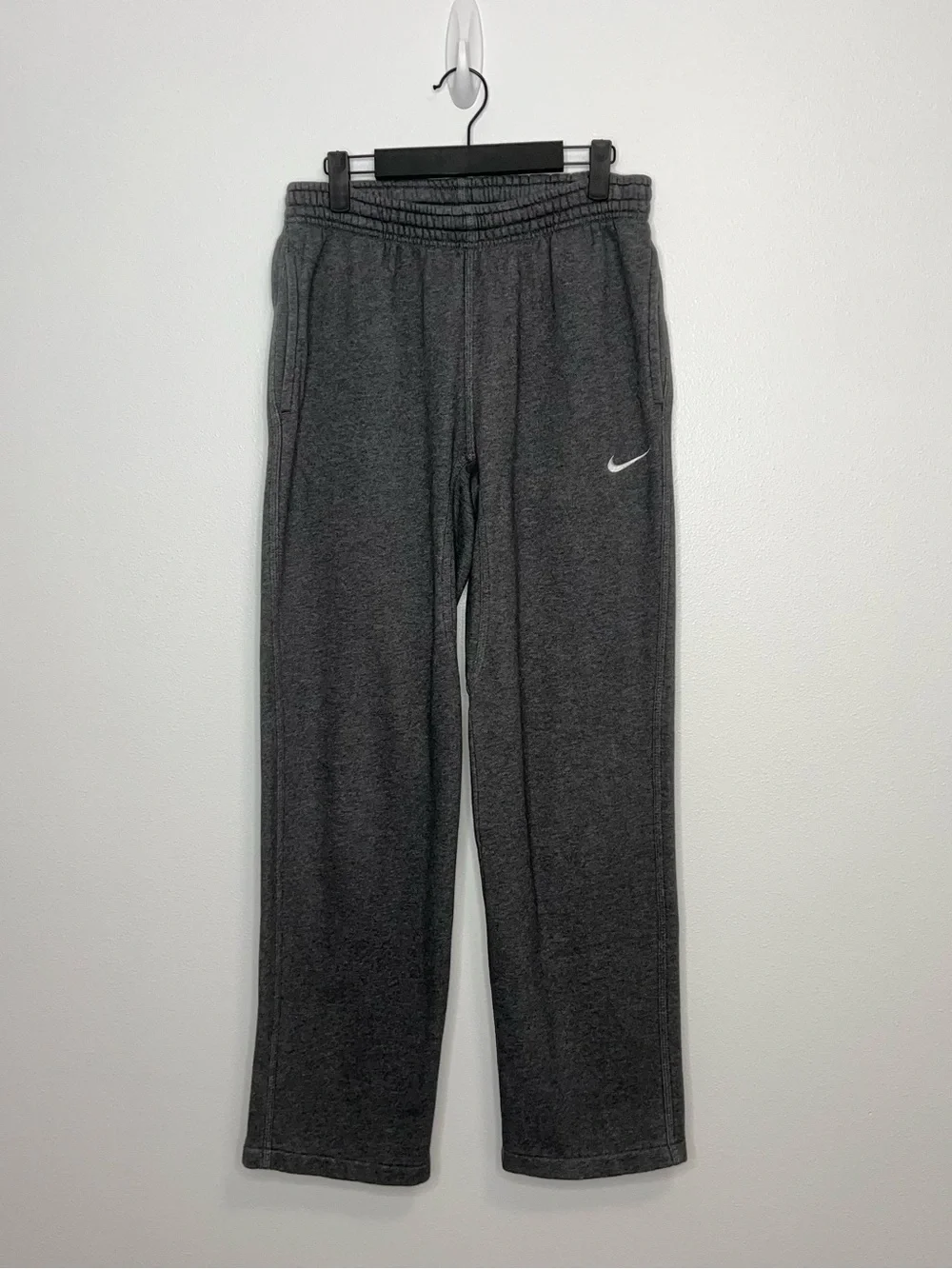 Nike Men’s Sportswear Club Fleece Dark Heather Gray Sweatpants Sz Medium Active